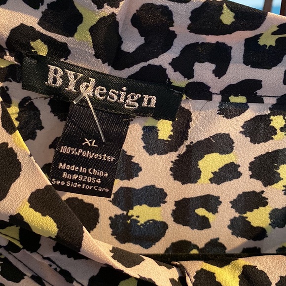 Nwt By Design animal print blouse - Picture 2 of 6